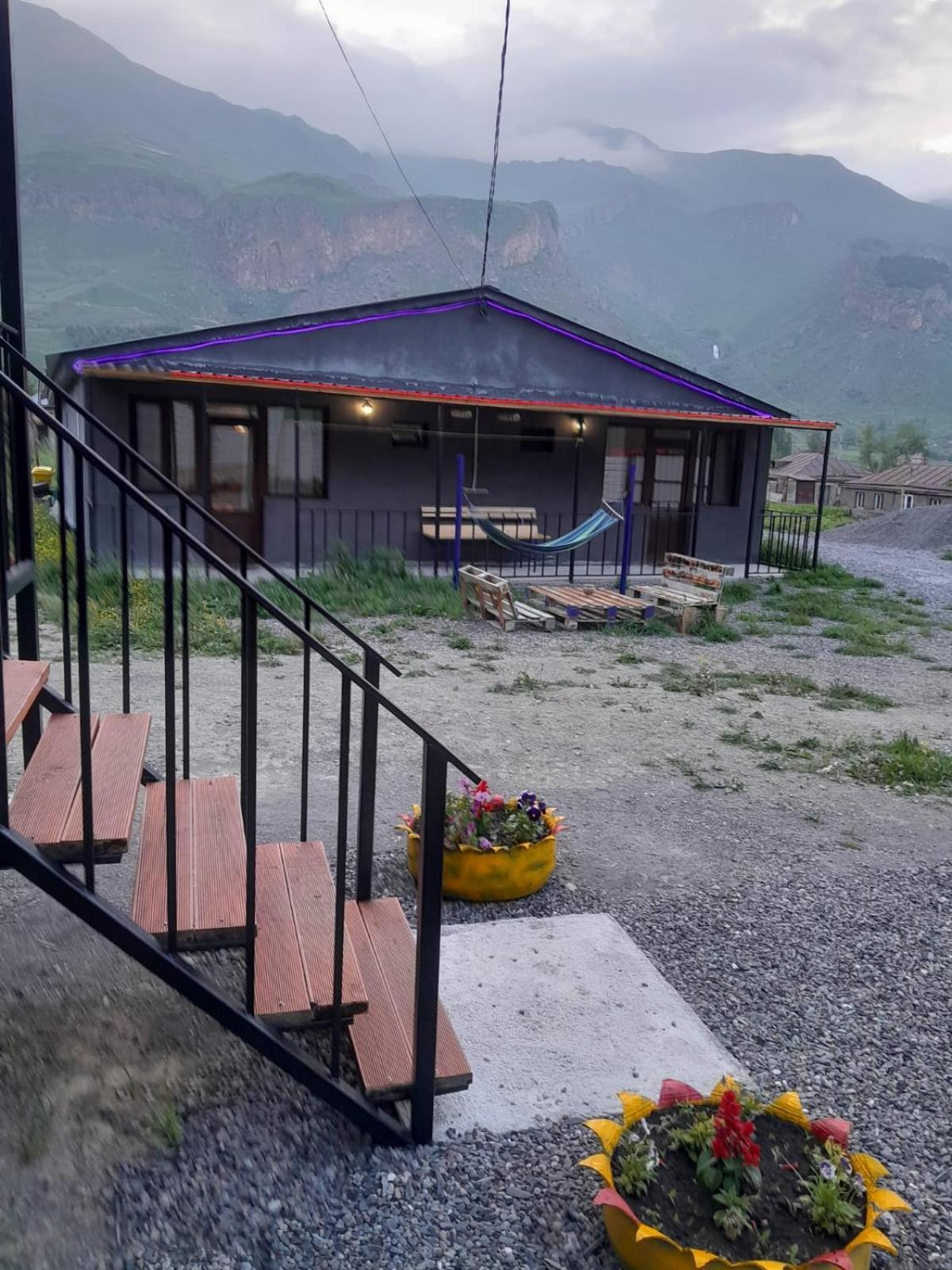 Nikolozi Hotel Kazbegi Kültér fotó